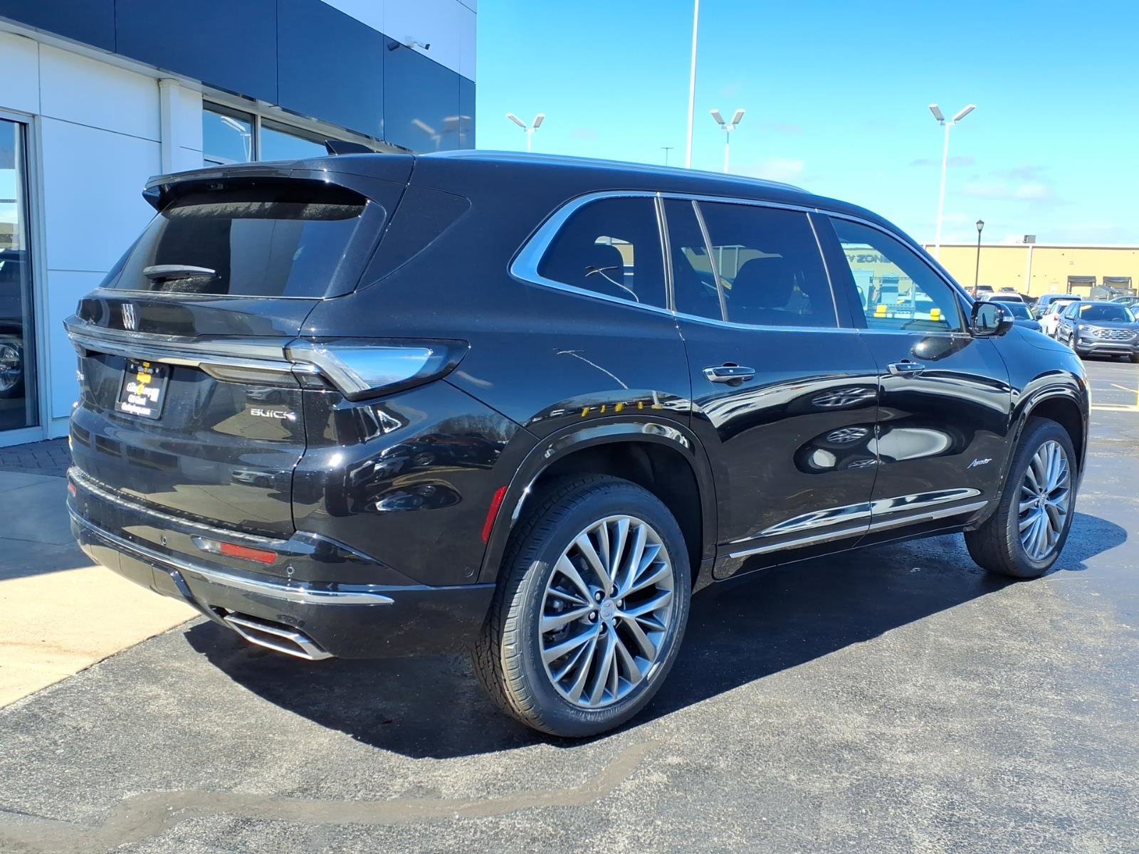 New 2026 Buick Enclave Avenir w/ Super Cruise Package AWD/4WD image 11