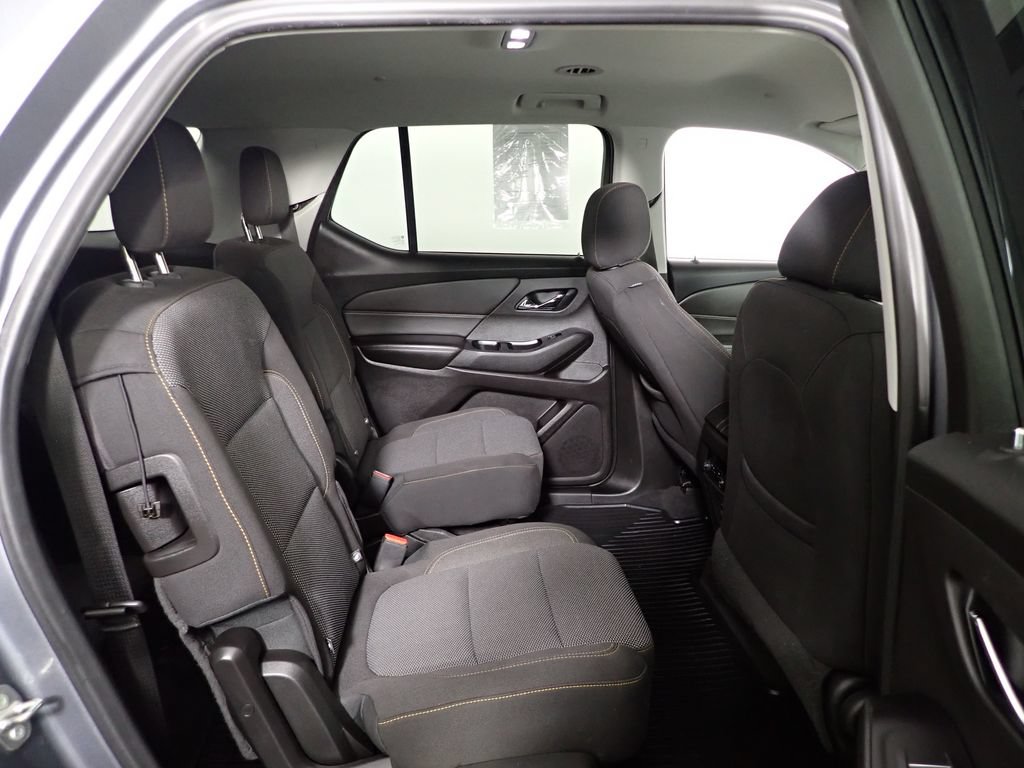 Used 2018 Chevrolet Traverse LT FWD image 34