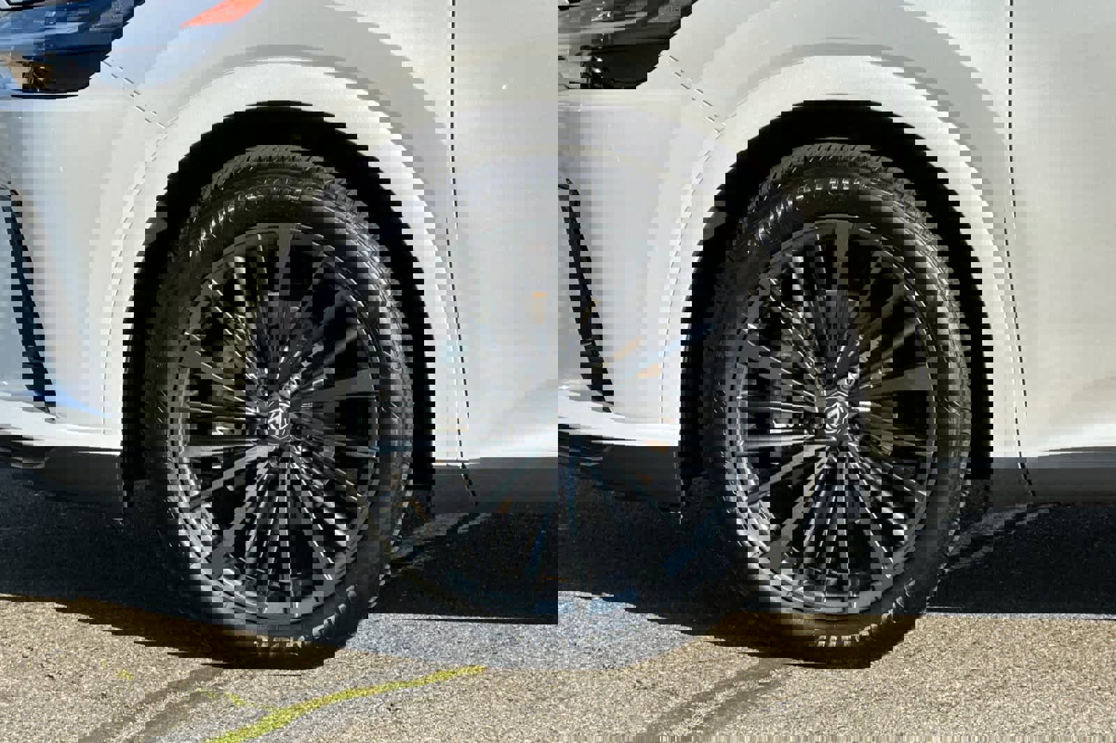 Used 2025 Lexus RX 350 Premium image 32