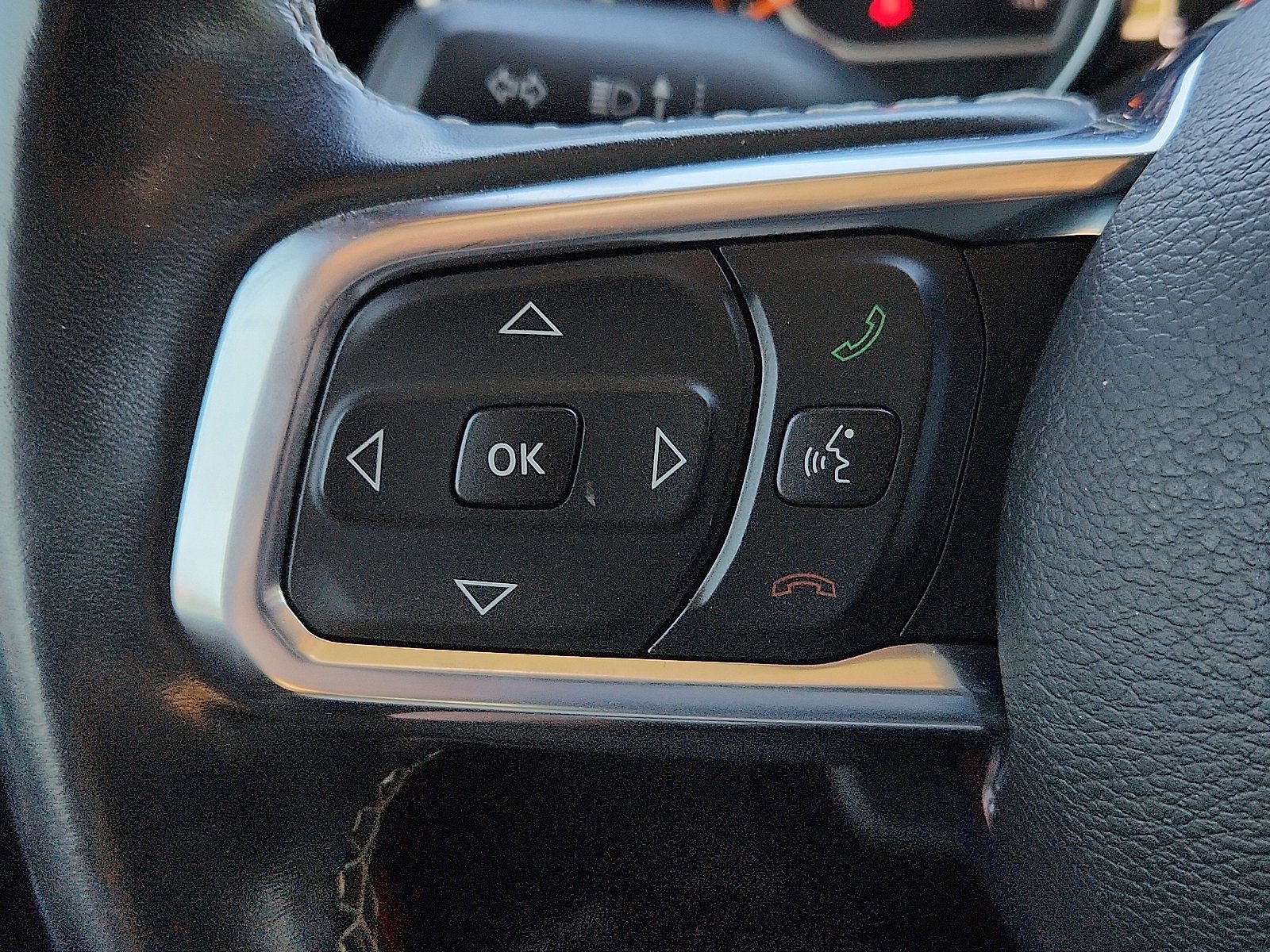 Used 2020 Jeep Wrangler Unlimited Sahara image 16