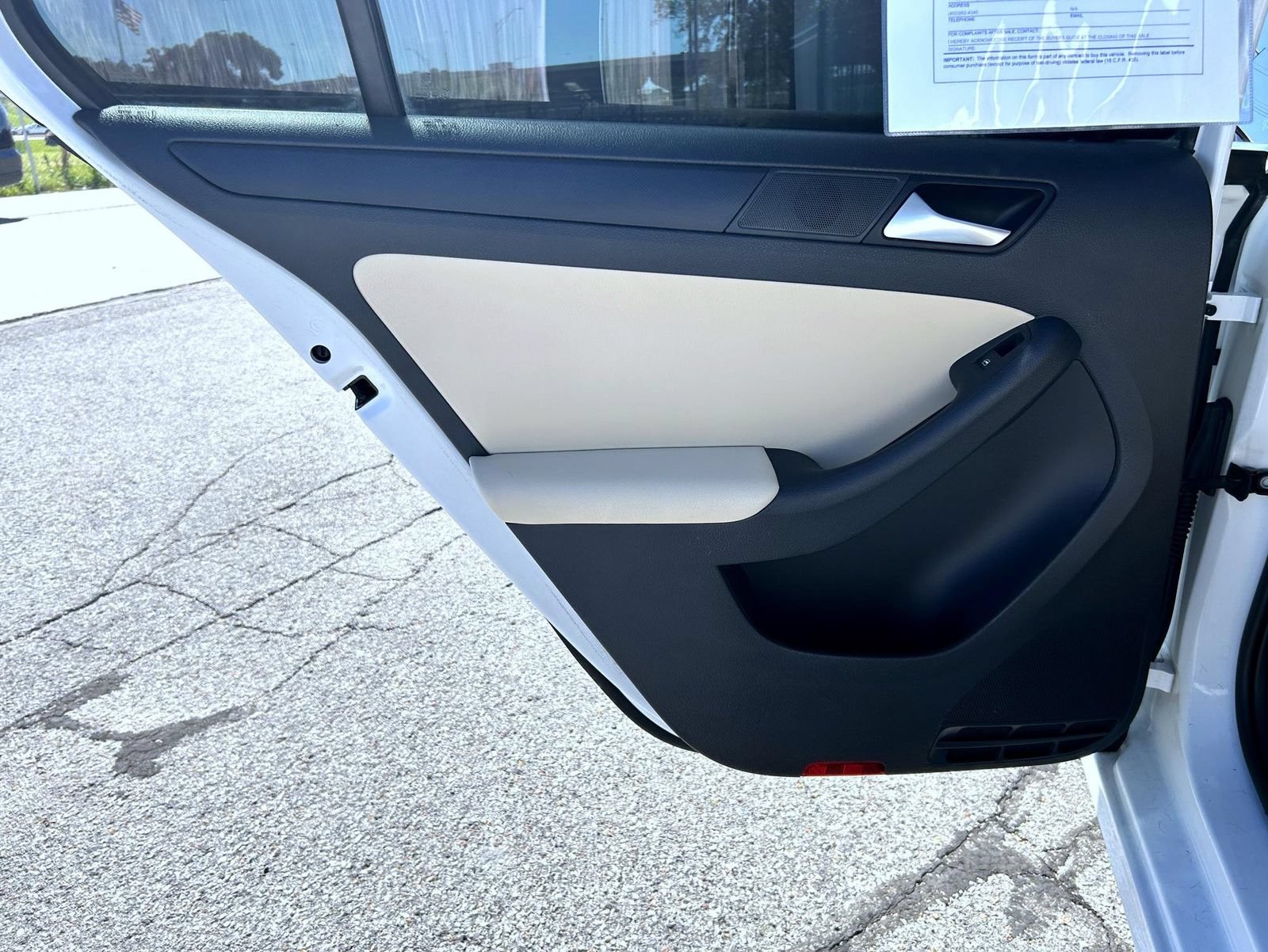 Used 2014 Volkswagen Jetta SE FWD image 16
