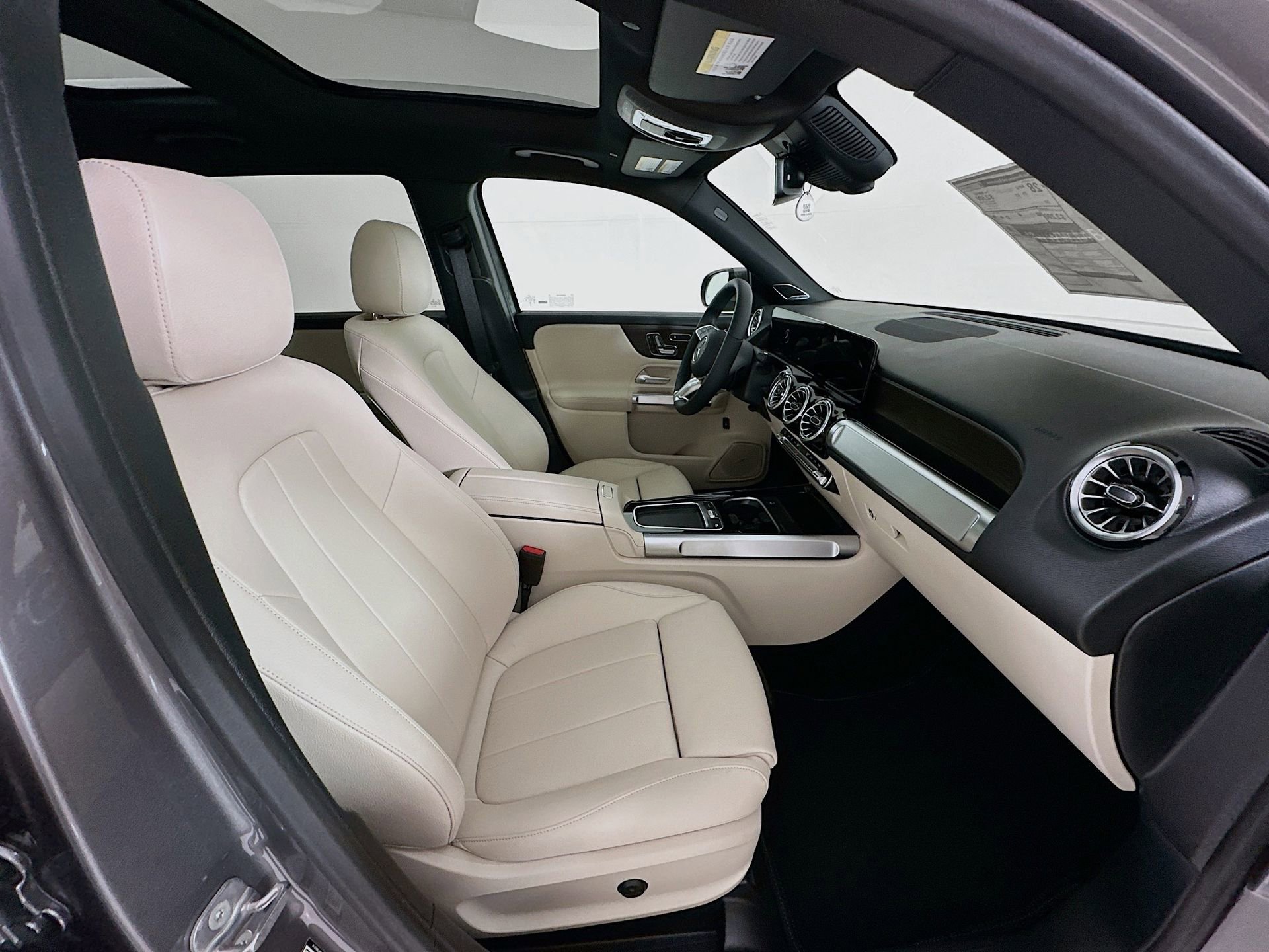 New 2026 Mercedes-Benz GLB 250 image 29