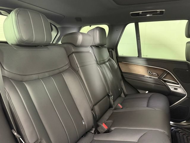 Used 2025 Land Rover Range Rover SE AWD/4WD image 28