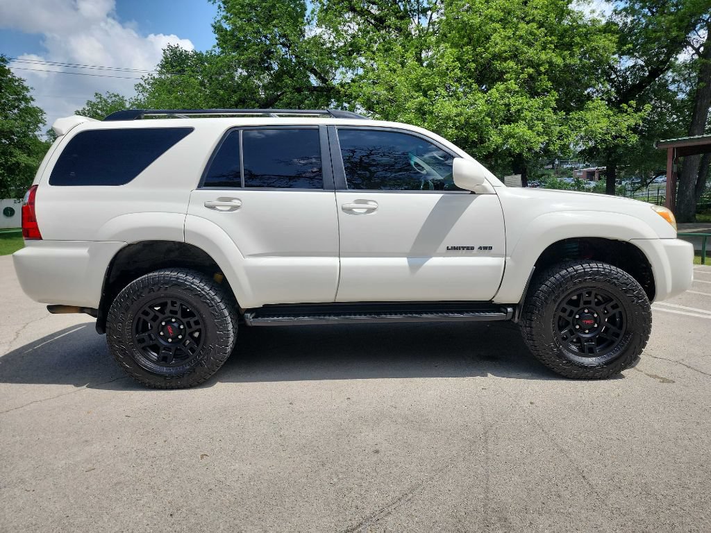 Used 2009 Toyota 4Runner Limited AWD/4WD image 9
