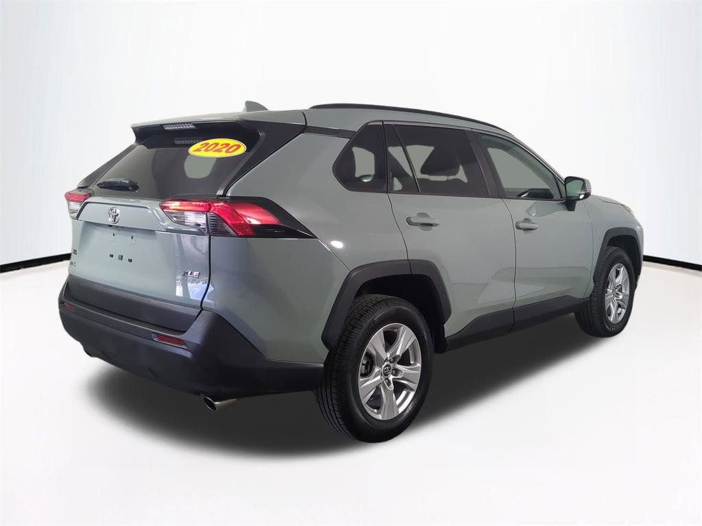 Used 2020 Toyota RAV4 XLE w/ Convenience Package FWD image 5