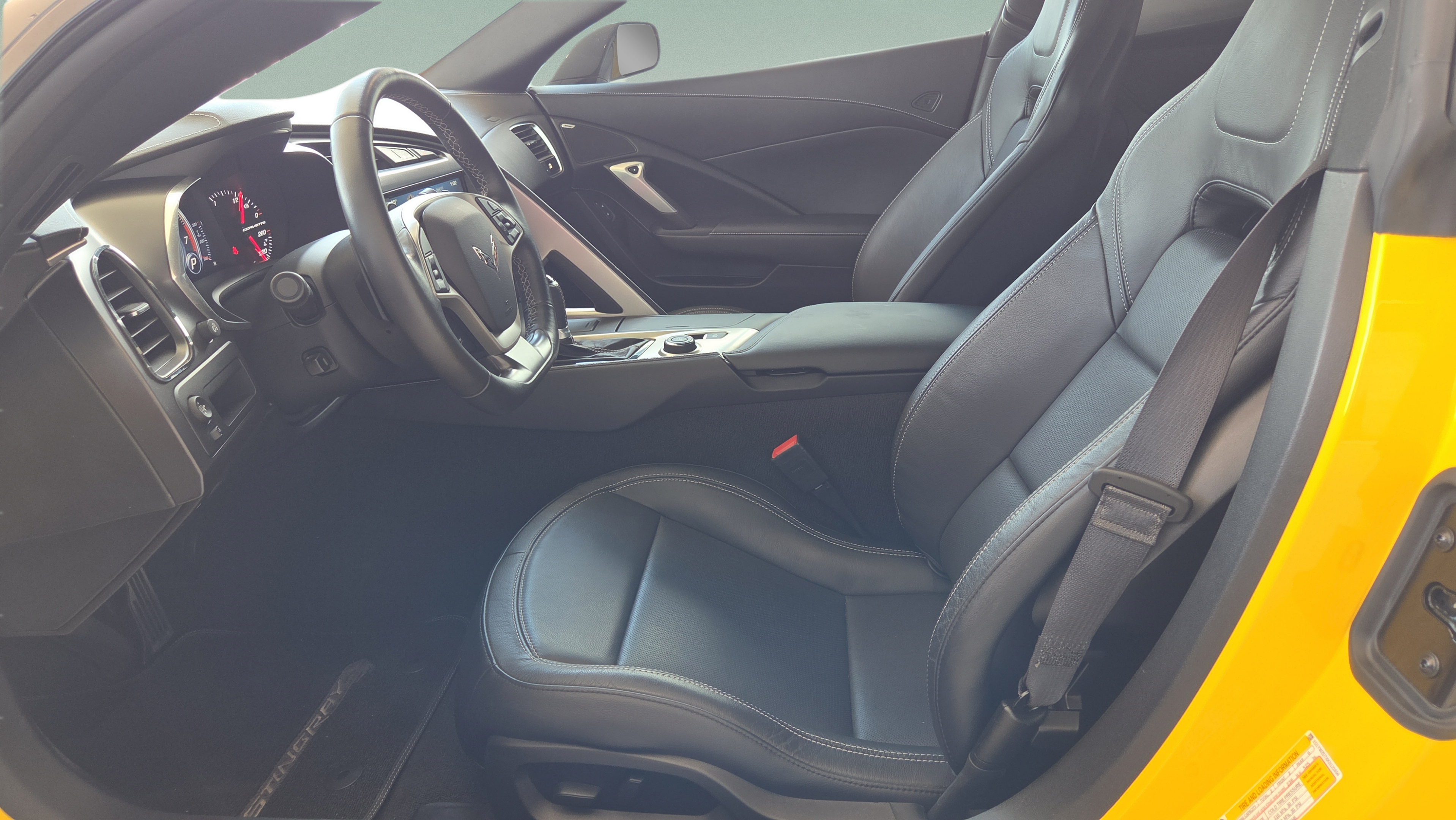 Used 2019 Chevrolet Corvette Grand Sport w/ Carbon Flash Badge Package RWD image 9