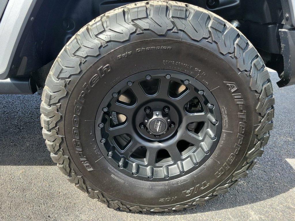 Used 2021 Jeep Wrangler Unlimited Sahara w/ Safety Group AWD/4WD image 33