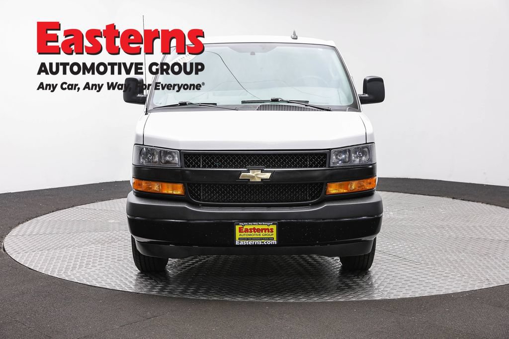 Used 2021 Chevrolet Express 2500 RWD image 2