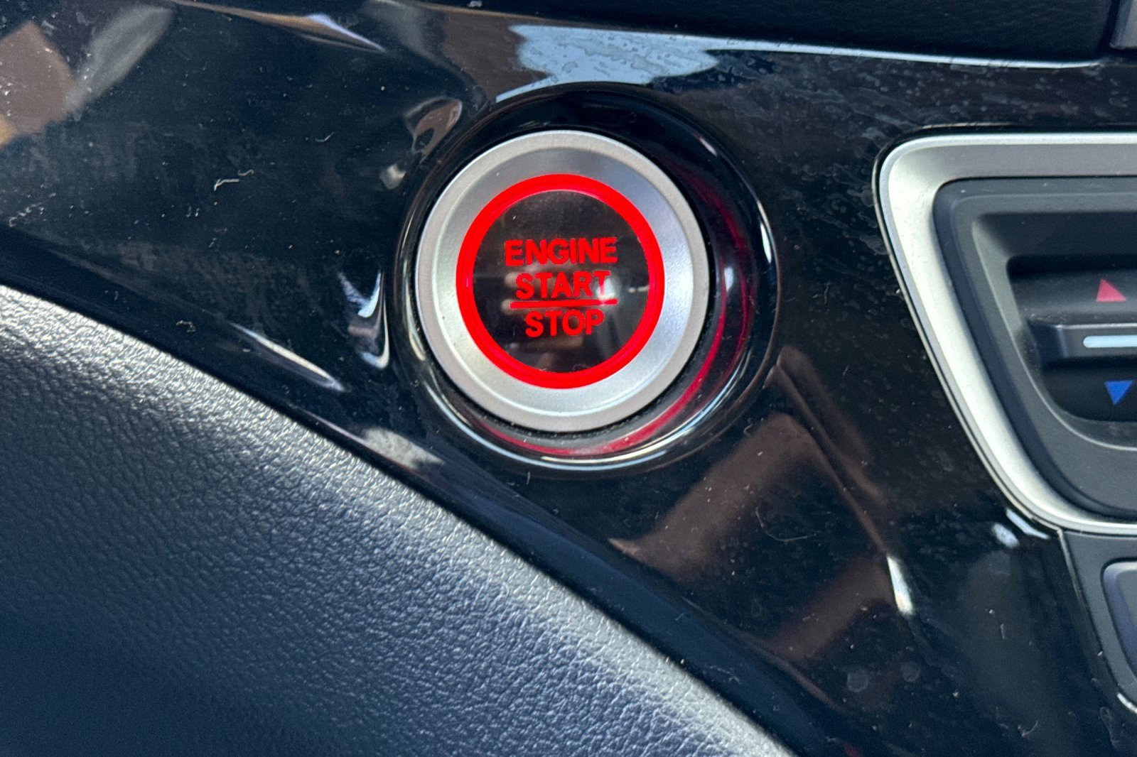 Certified 2020 Honda Pilot Touring image 35