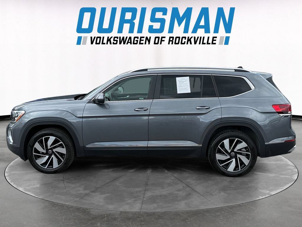 Used 2025 Volkswagen Atlas SEL AWD/4WD image 3