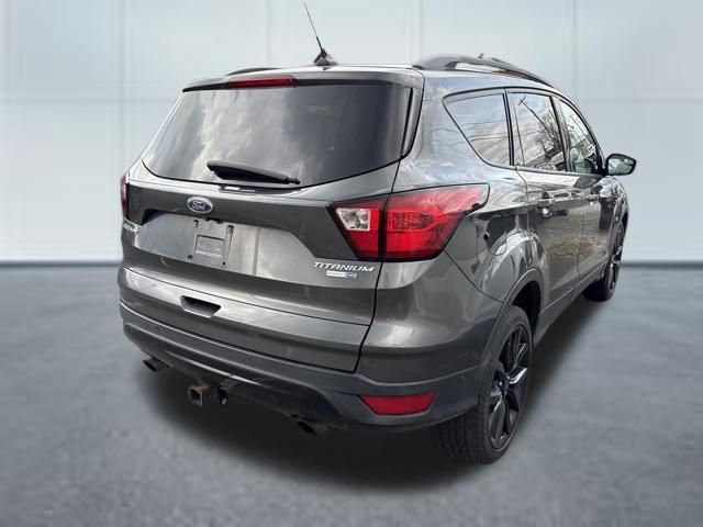Used 2019 Ford Escape Titanium image 4