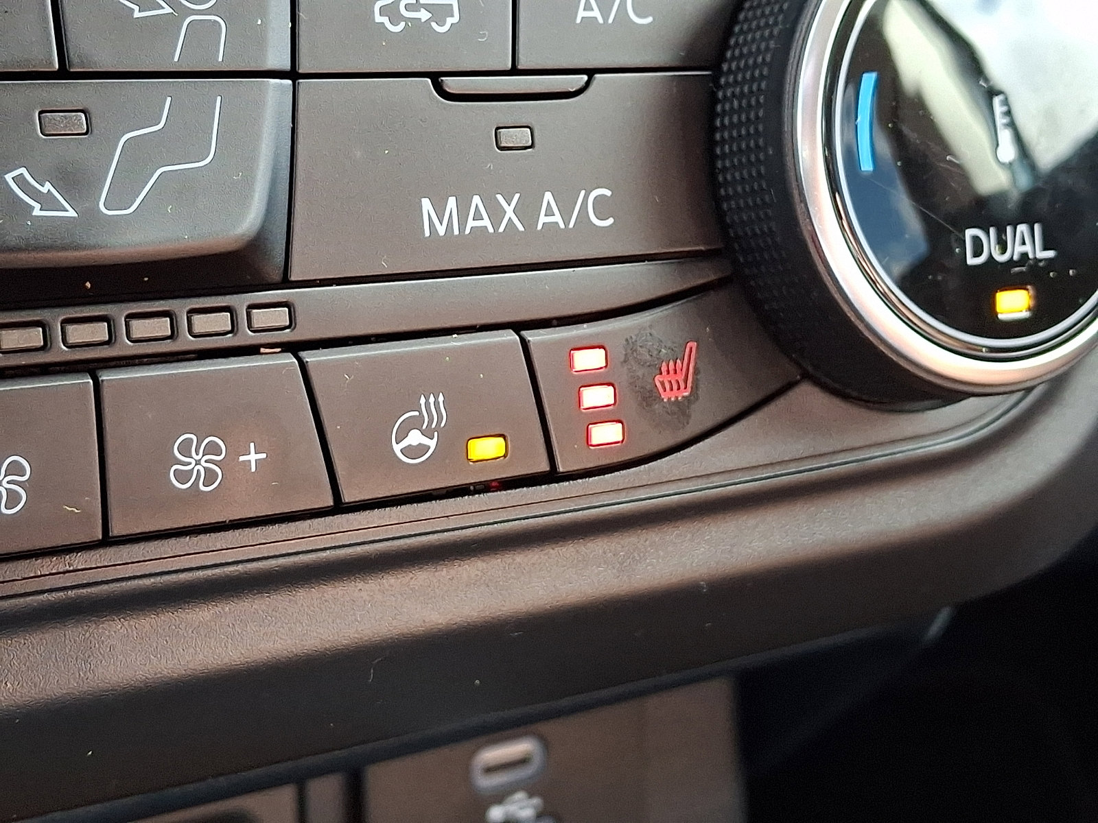 Used 2023 Ford Maverick Lariat w/ Lariat Luxury Package image 26