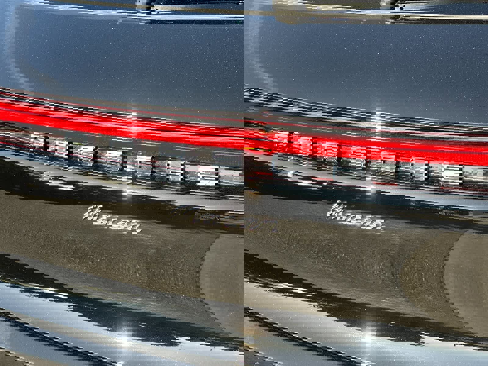 Used 2025 Porsche Macan image 31