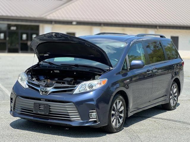 Used 2018 Toyota Sienna XLE w/ XLE Navigation Package AWD/4WD image 41