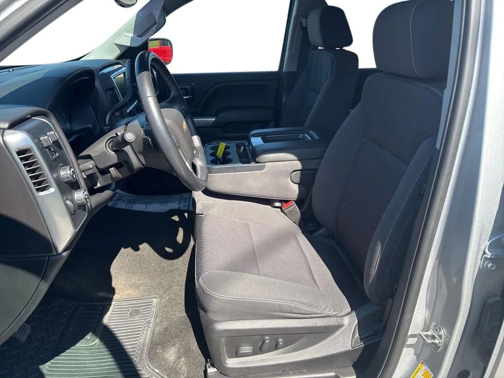 Used 2018 Chevrolet Silverado 1500 LT w/ All Star Edition AWD/4WD image 23