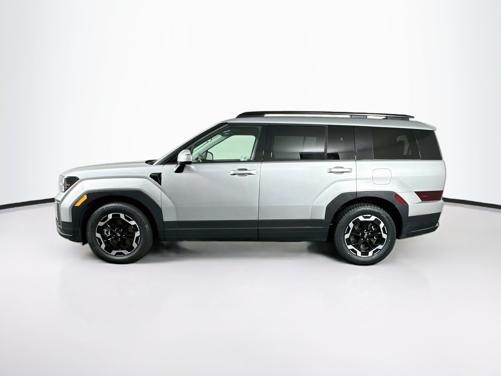 Used 2026 Hyundai Santa Fe SEL FWD image 4