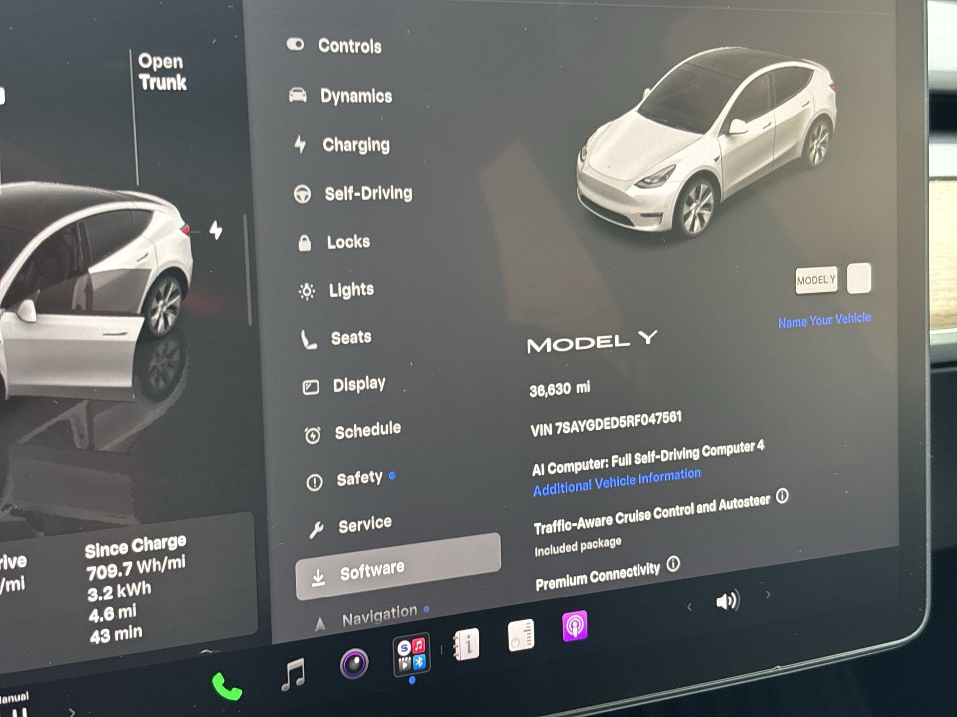 Used 2024 Tesla Model Y Long Range RWD image 10