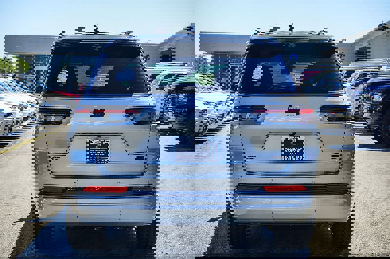 New 2026 Jeep Grand Cherokee L Summit image 5