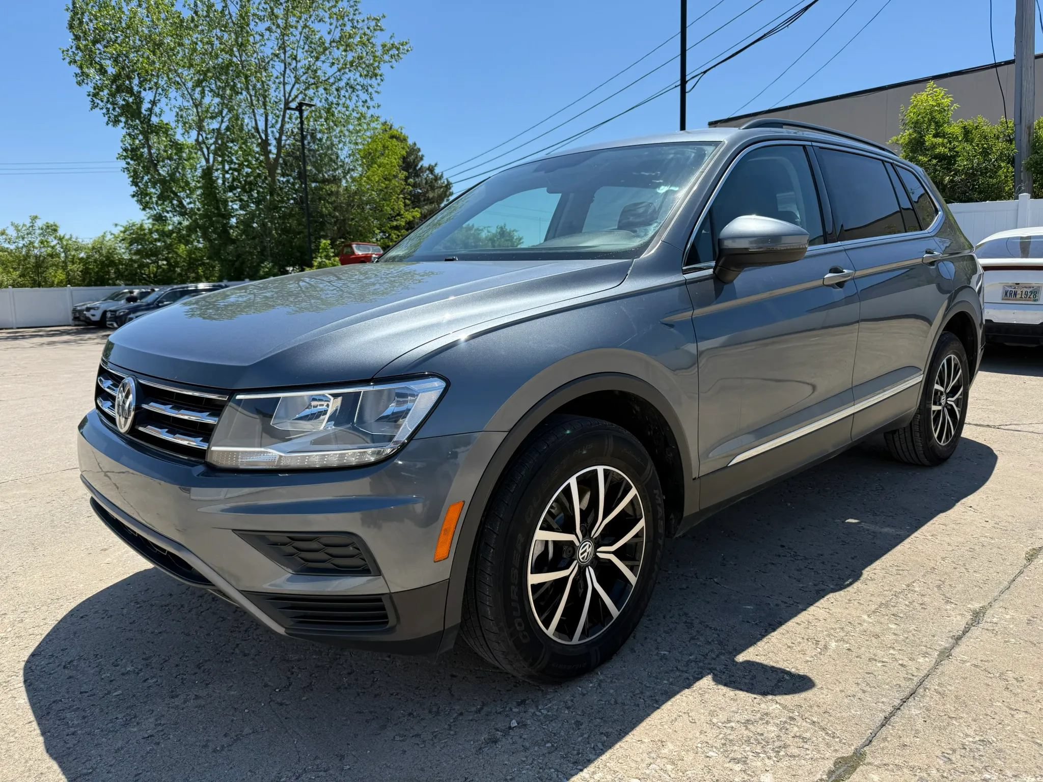 Used 2021 Volkswagen Tiguan SE R-Line AWD/4WD image 5