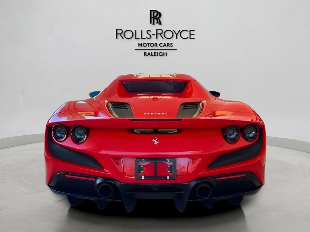 Used 2021 Ferrari F8 Tributo image 6