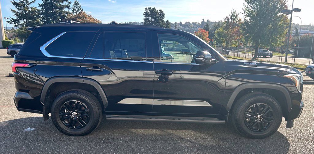 Certified 2024 Toyota Sequoia SR5 w/ SR5 Premium Package AWD/4WD image 4
