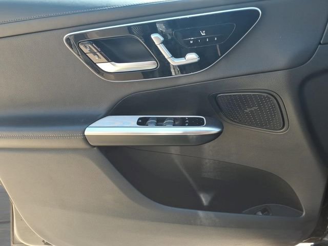 Used 2023 Mercedes-Benz GLC 300 4MATIC image 18