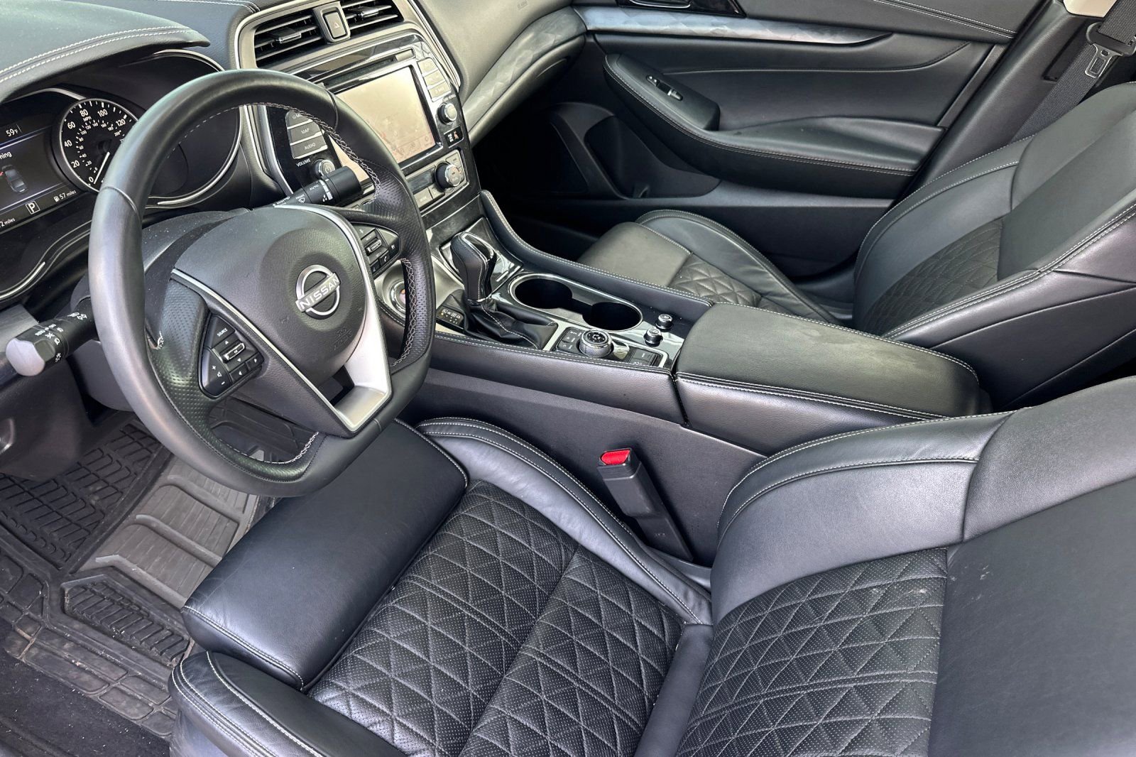 Used 2023 Nissan Maxima Platinum image 10