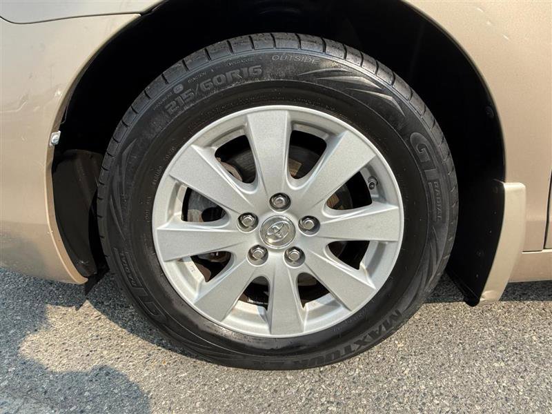 Used 2009 Toyota Camry XLE FWD image 16