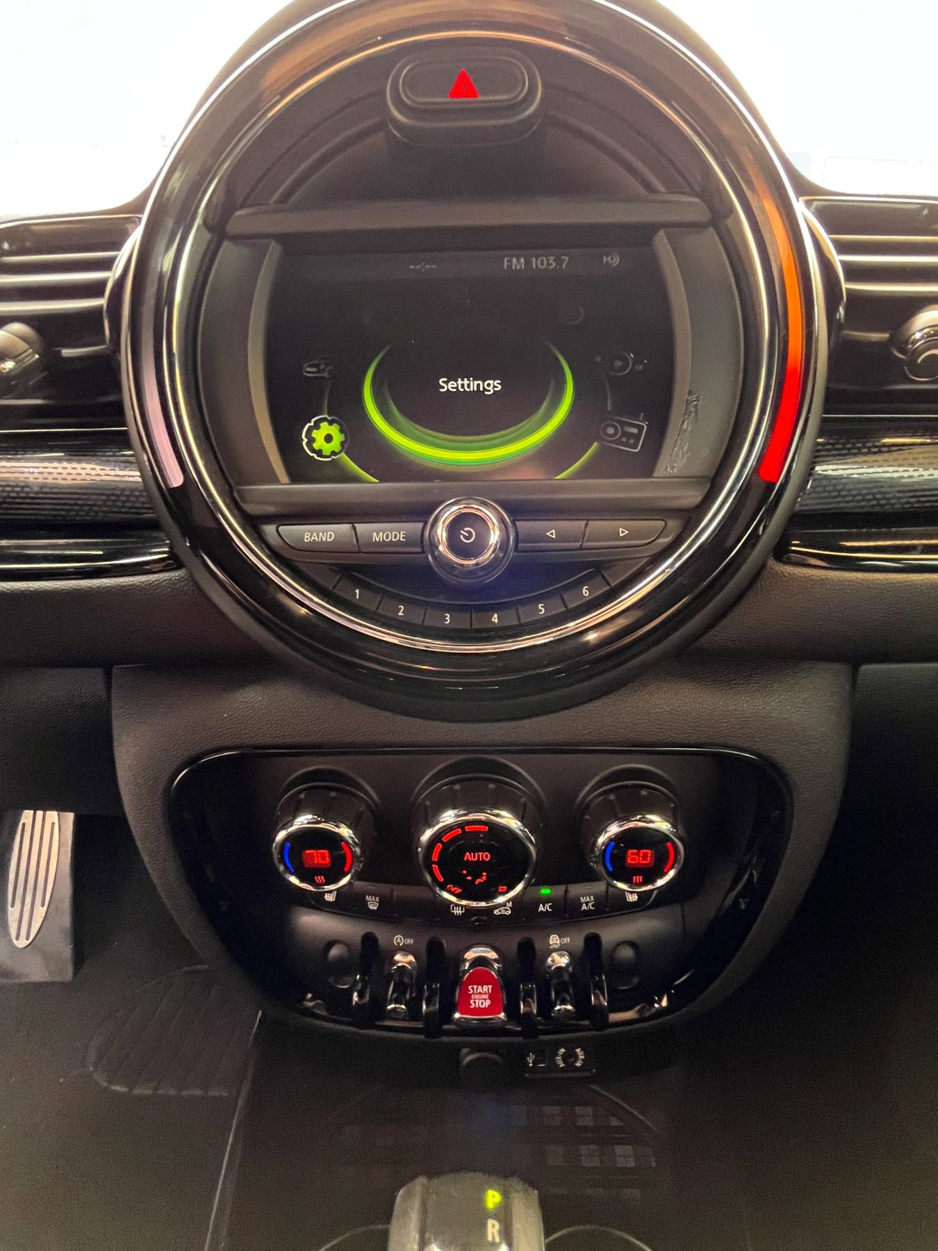 Used 2016 MINI Cooper Clubman S image 12