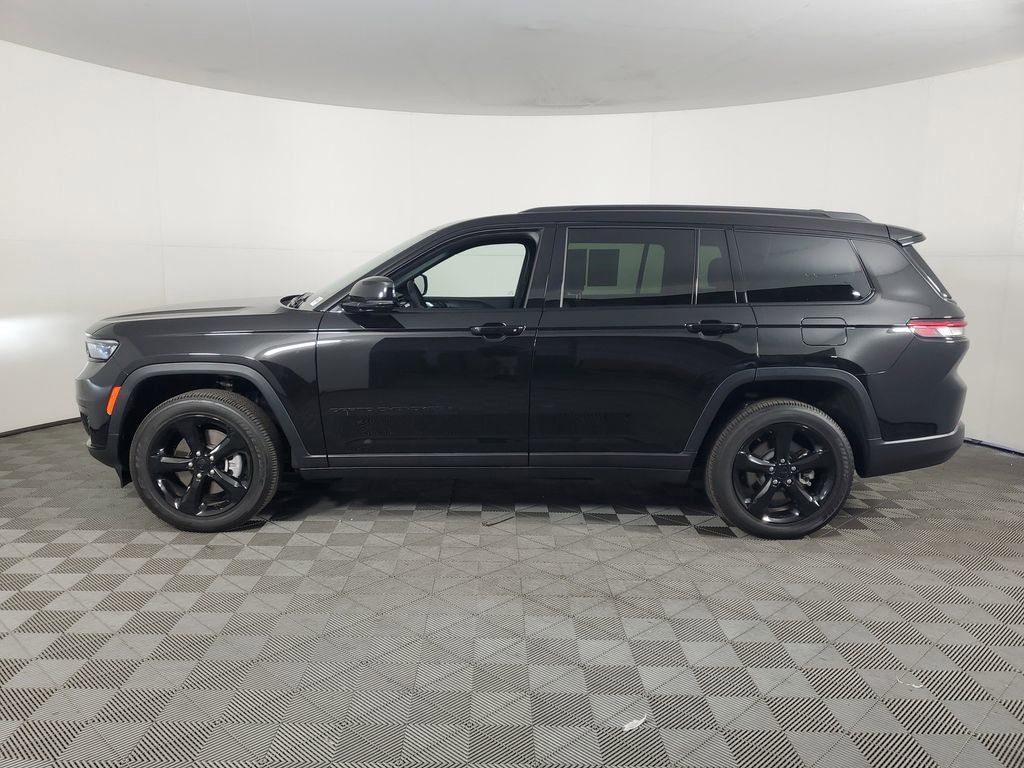 Used 2025 Jeep Grand Cherokee L Altitude image 7