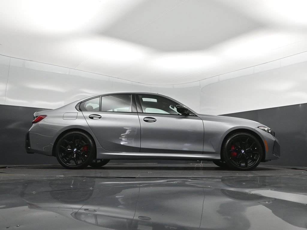 New 2026 BMW 330i xDrive Sedan w/ M Sport Package AWD/4WD image 43