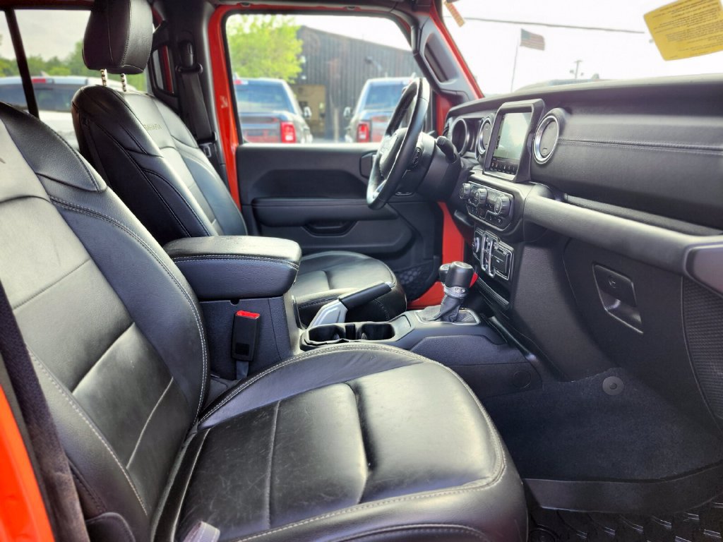 Used 2020 Jeep Wrangler Unlimited Sahara AWD/4WD image 11