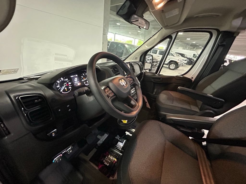 Used 2023 RAM ProMaster 2500 FWD image 29