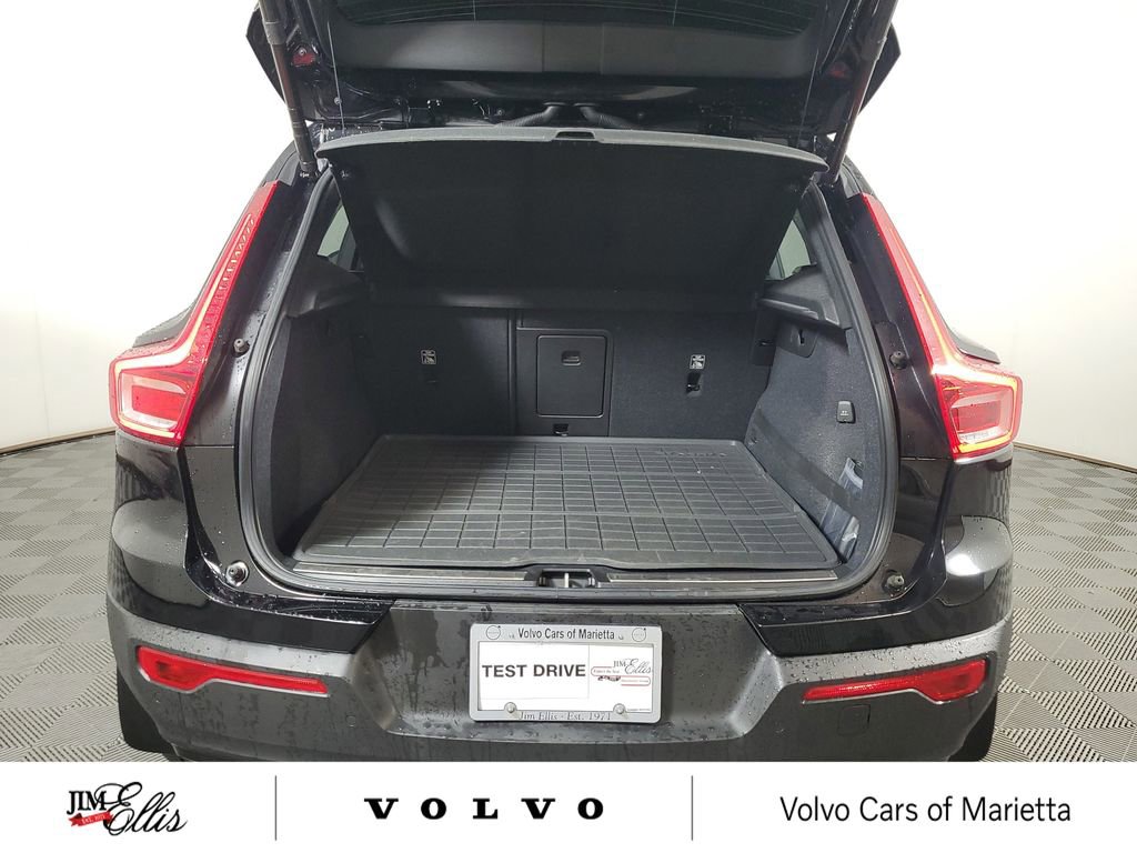 Used 2021 Volvo XC40 T5 R-Design w/ Advanced Package AWD/4WD image 10