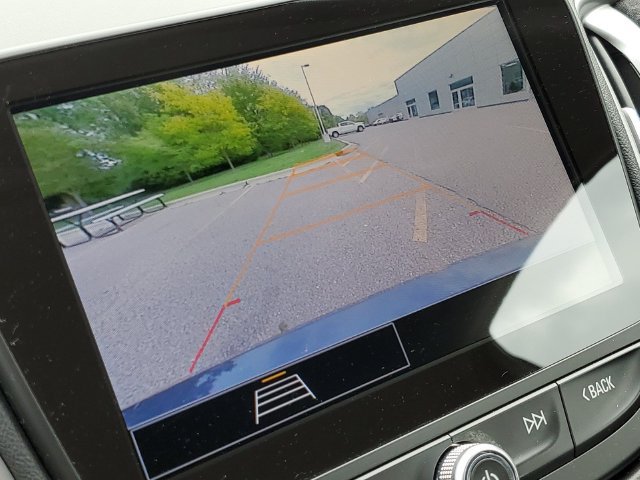 Used 2025 Chevrolet Malibu LT FWD image 17