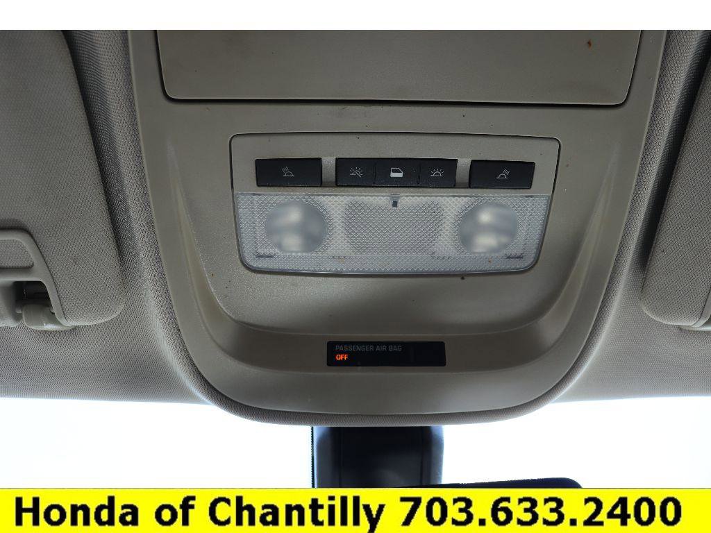 Used 2017 Chevrolet Colorado LT image 9