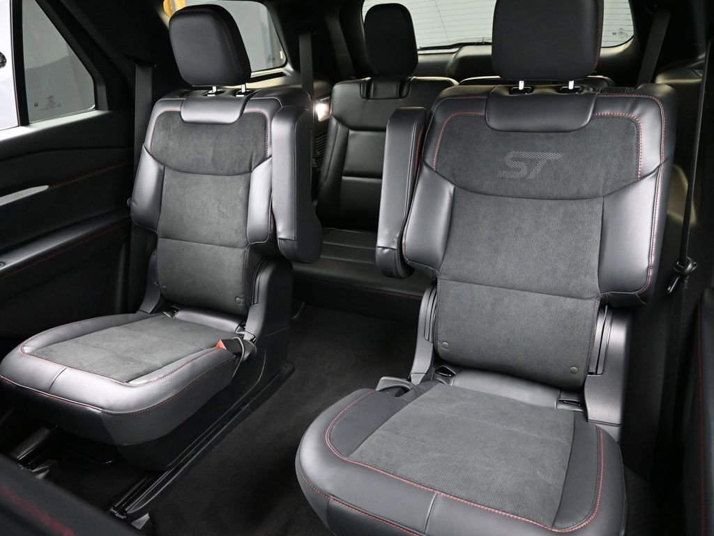 New 2026 Ford Explorer ST image 25