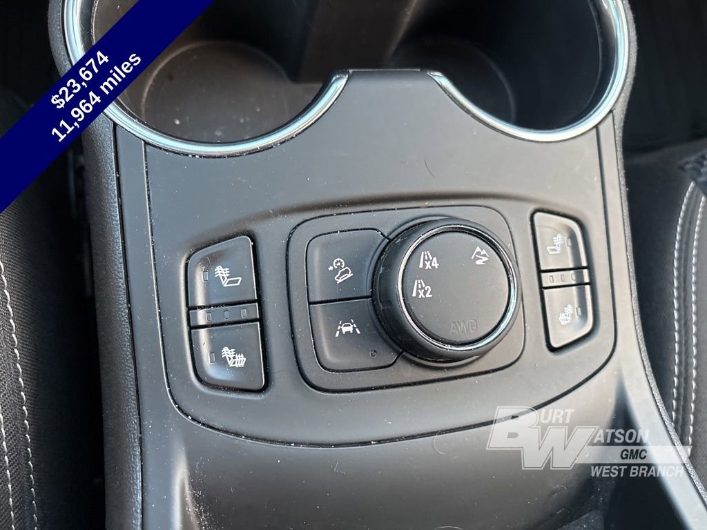 Used 2022 GMC Terrain SLE w/ Driver Convenience Package image 19