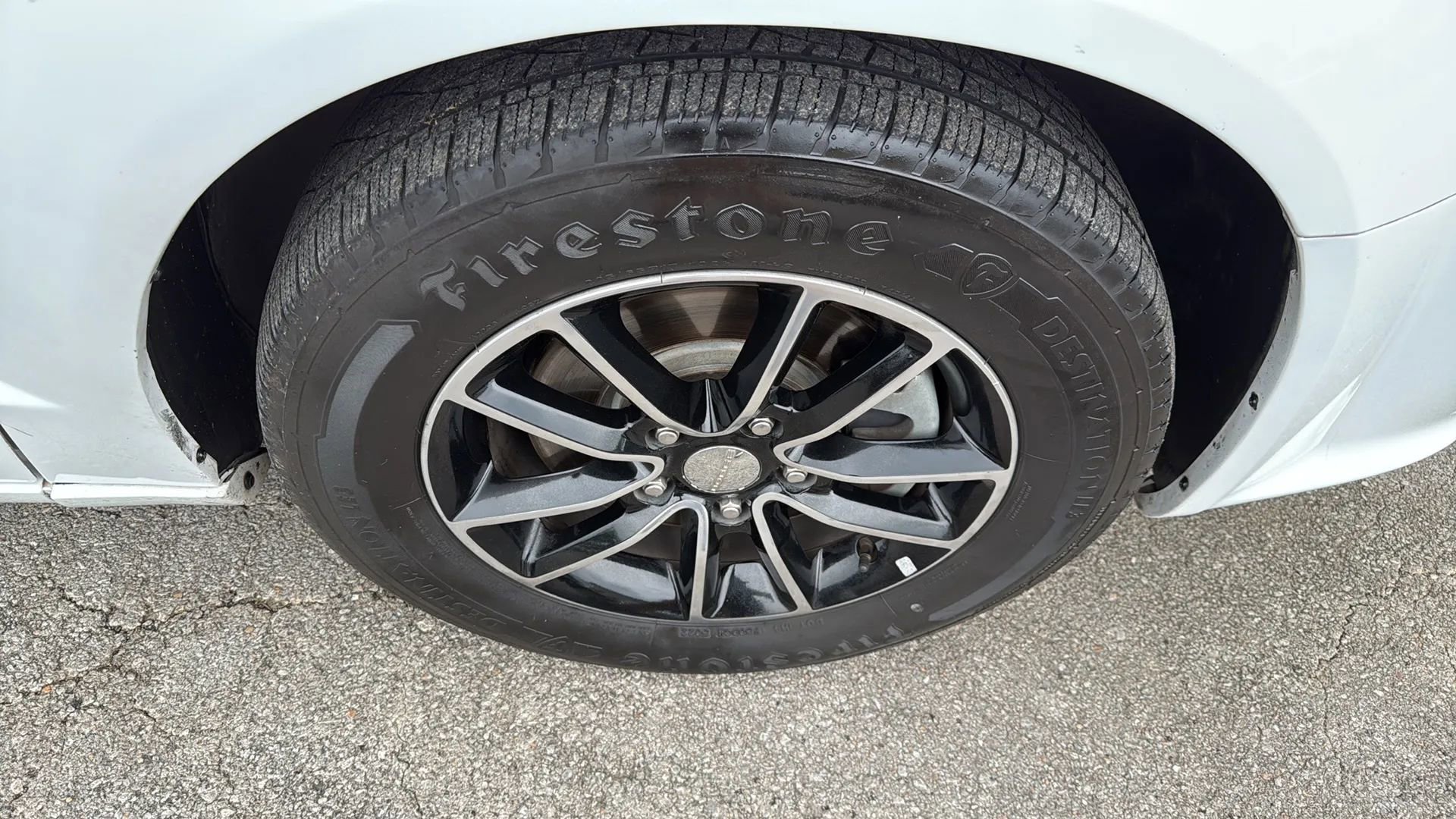 Used 2015 Dodge Grand Caravan R/T FWD image 25