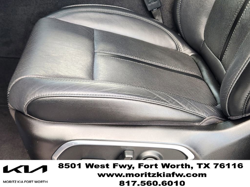 Used 2024 Jeep Wagoneer L Series II w/ Flexible Seating Group RWD image 23