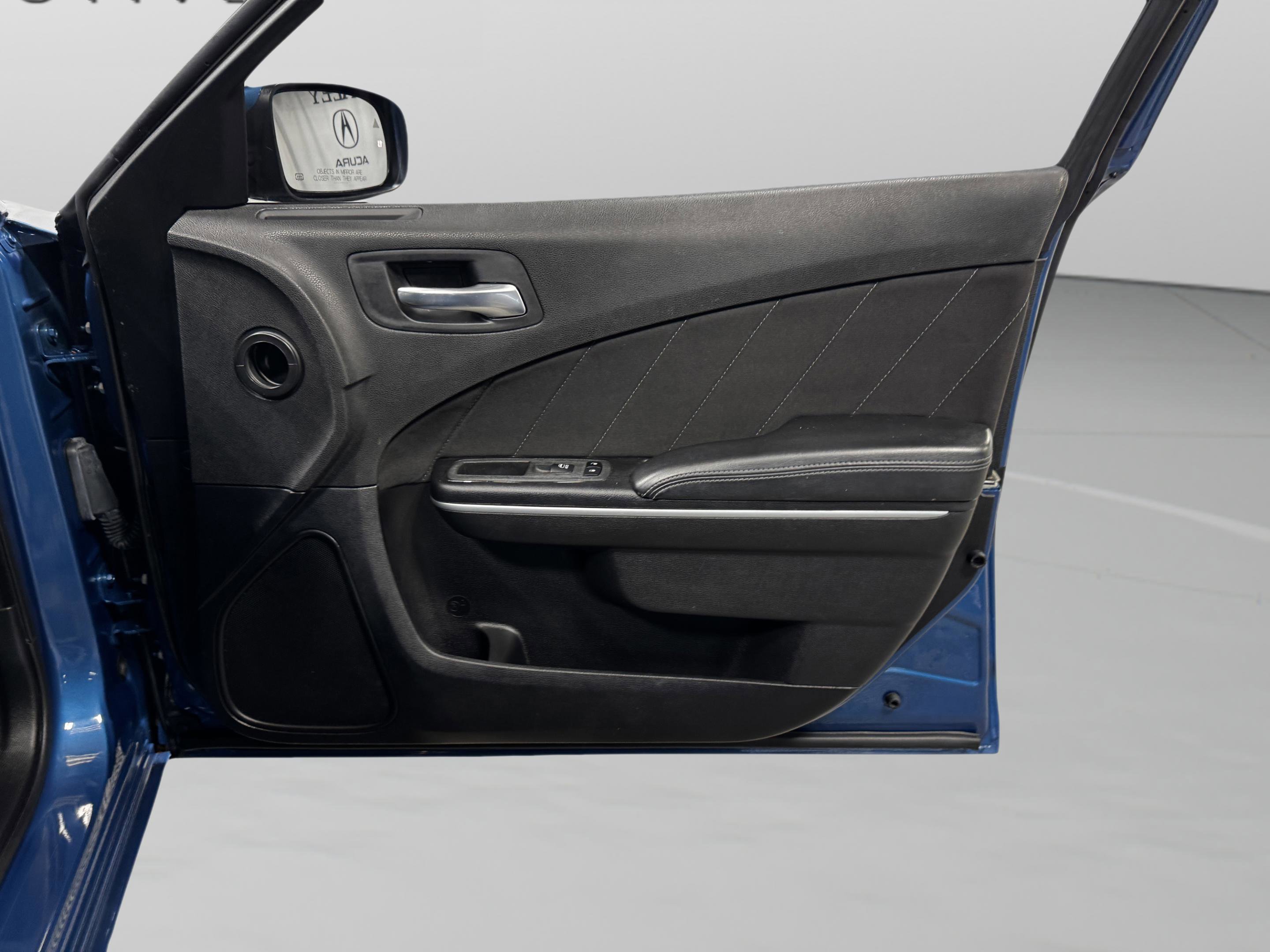 Used 2022 Dodge Charger SXT w/ Driver Convenience Group image 34