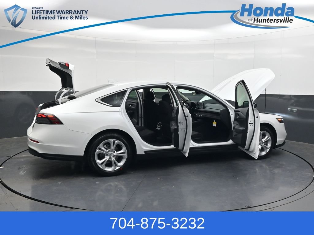 New 2026 Honda Accord LX image 39