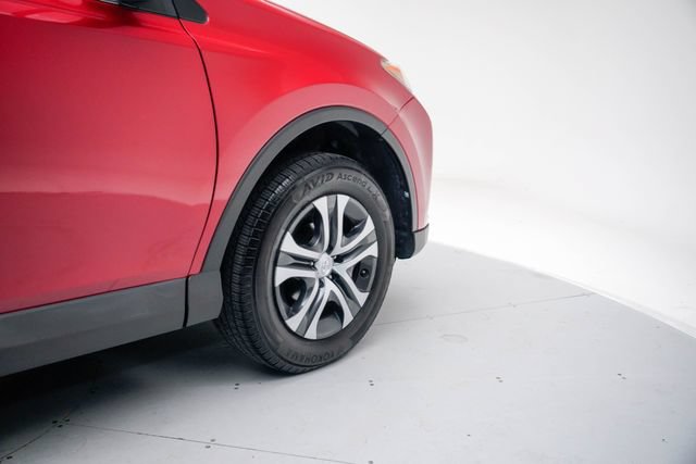 Used 2016 Toyota RAV4 LE AWD/4WD image 15