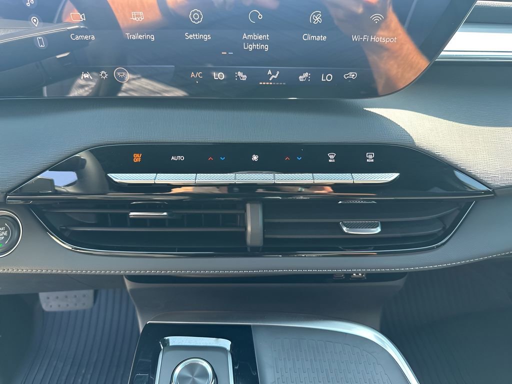 New 2026 Buick Enclave Preferred w/ LPO, Floor Liner Package image 34