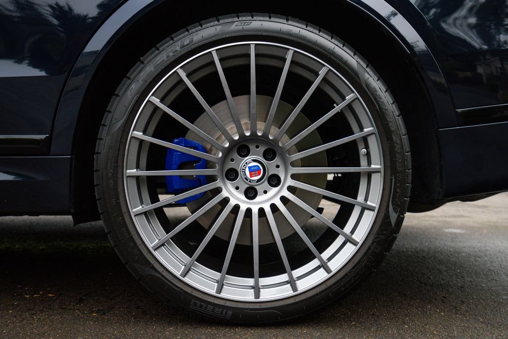 Used 2026 BMW ALPINA XB7 AWD/4WD image 32