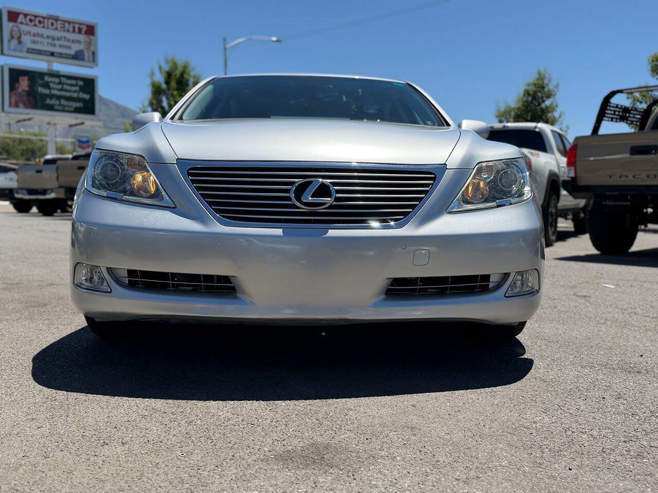 Used 2008 Lexus LS 460 RWD image 4