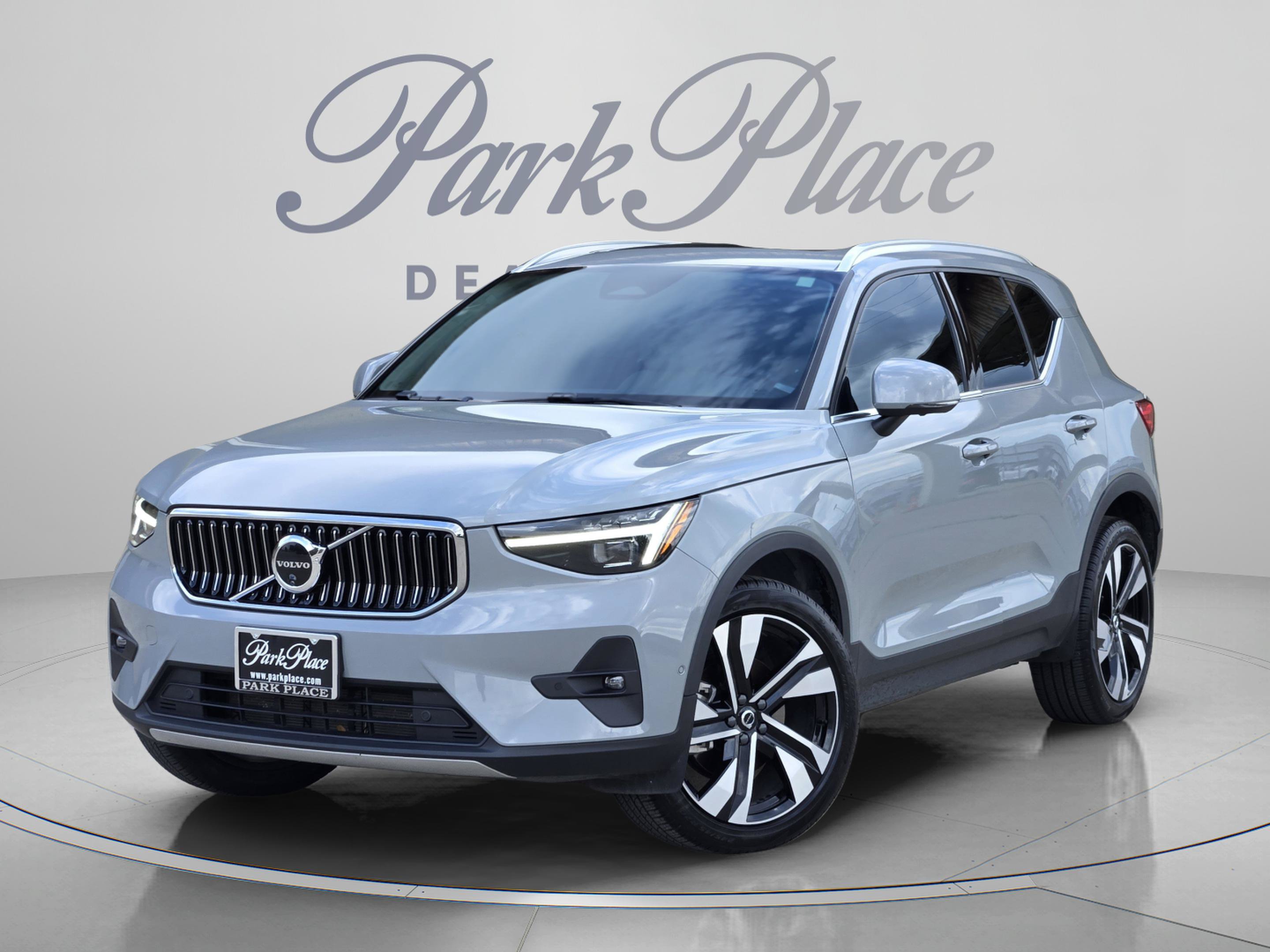 Certified 2024 Volvo XC40 B5 Plus w/ Protection Package Premier