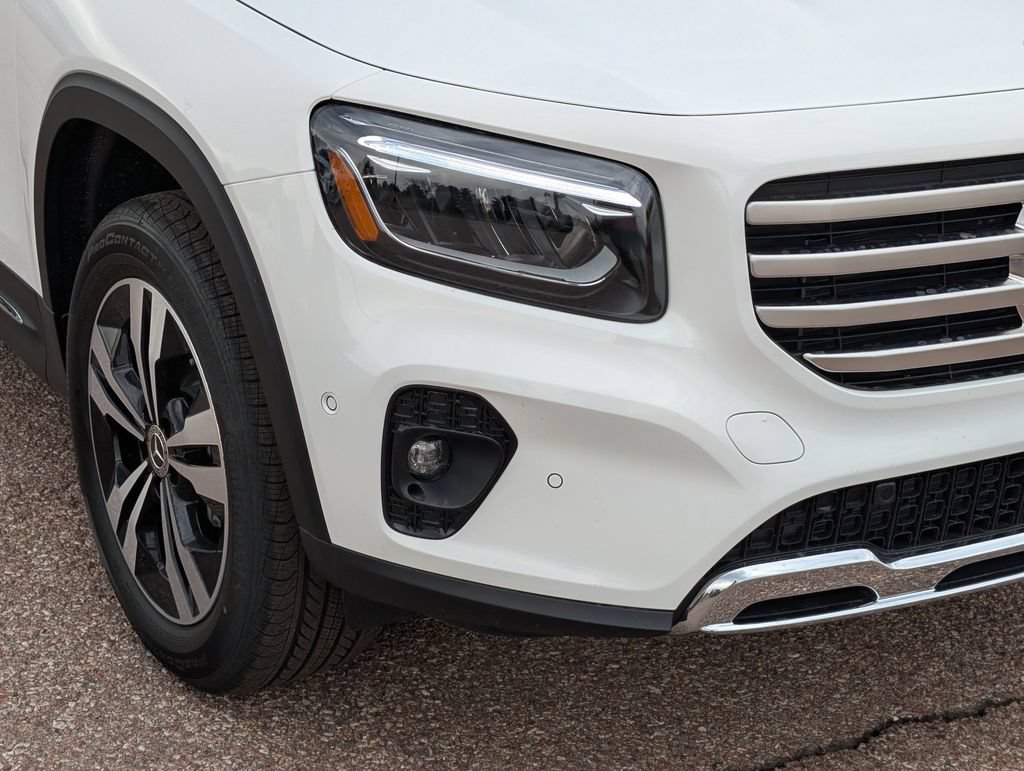 New 2026 Mercedes-Benz GLB 250 4MATIC image 8