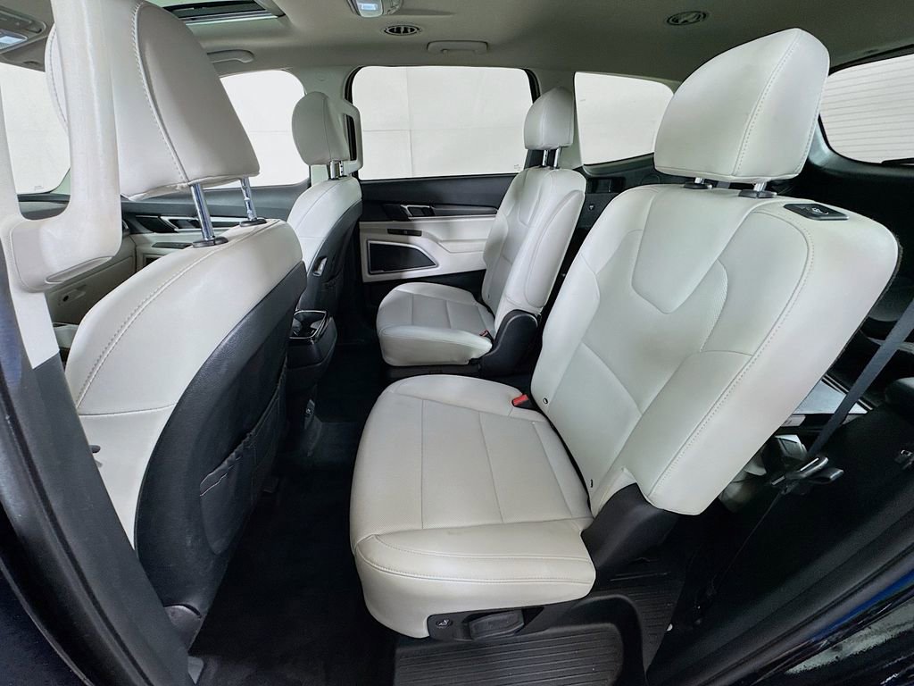 Used 2021 Kia Telluride S FWD image 24