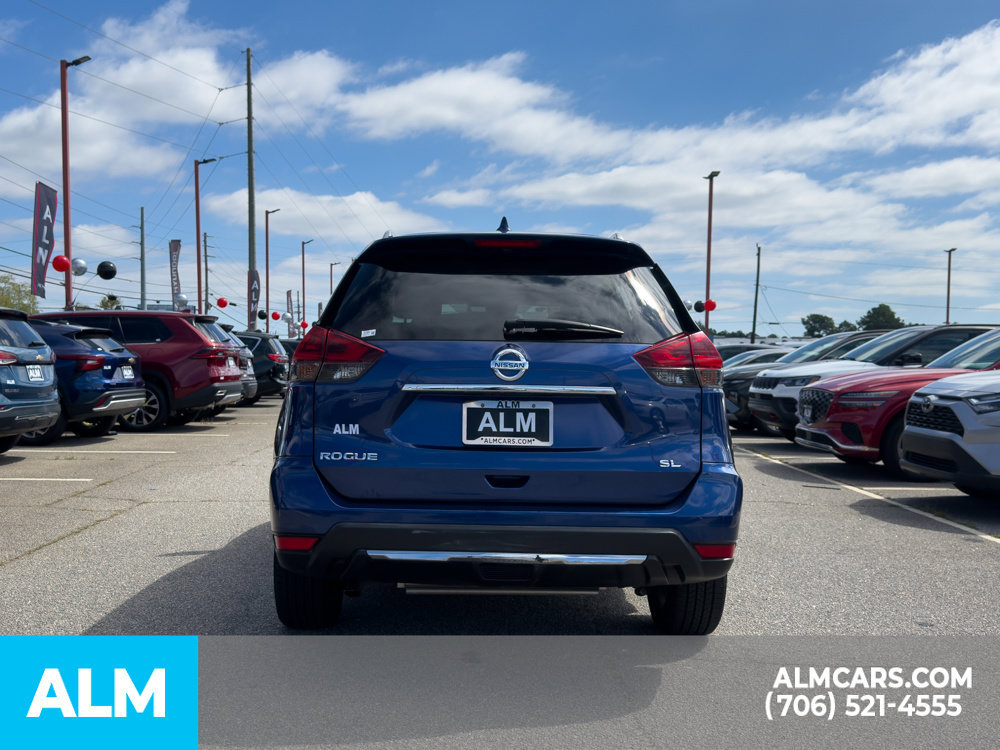 Used 2018 Nissan Rogue SL FWD image 12